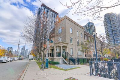 316 - 30 Western Battery Rd, Condo with 1 bedrooms, 1 bathrooms and null parking in Toronto ON | Image 1