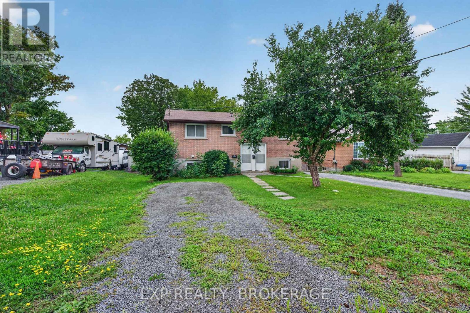 Residential Income in Kingston (Rideau) 3