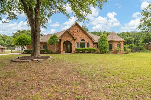 124 Bent Tree Trl, Burleson, TX, 76028-1240 | Card Image
