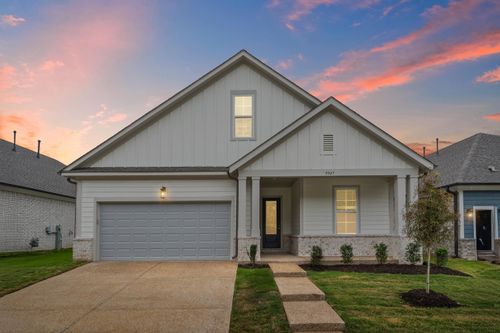 9947 Delphinium Dr N, Cordova, TN, 38018-7173 | Card Image