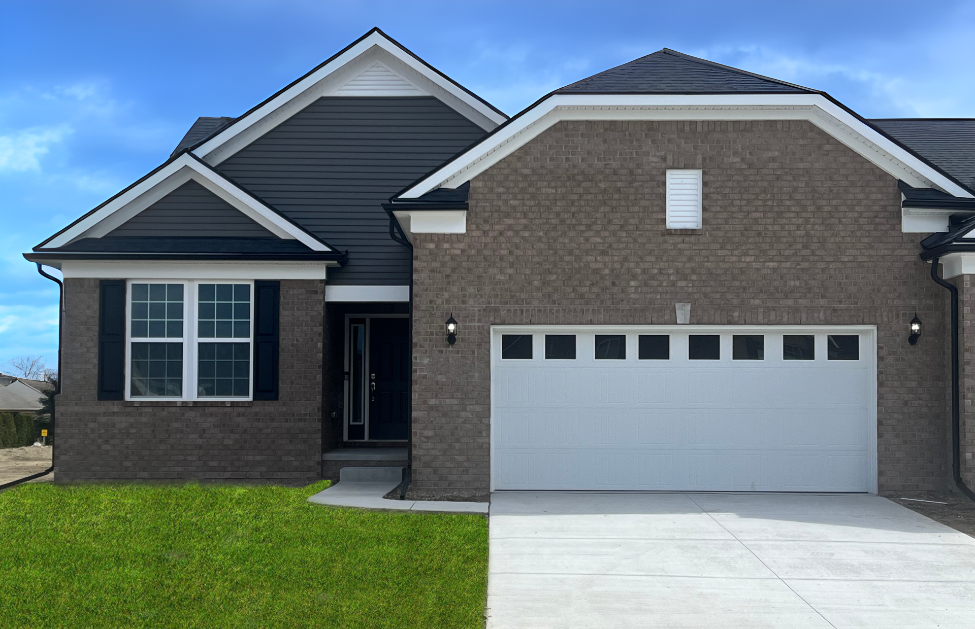 Beech Tree Ln, Clinton Township, MI 48038