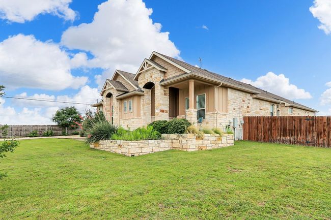 201 Wind Stone E, House other with 4 bedrooms, 2 bathrooms and 2 parking in Jarrell TX | Image 5