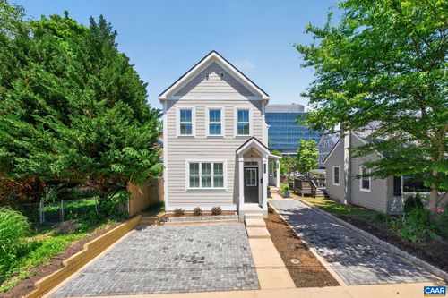 1005 King St, CHARLOTTESVILLE, VA, 22903-3436 | Card Image