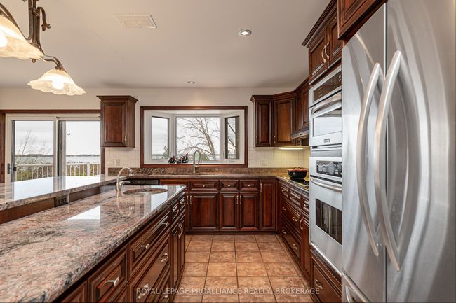 4734 Lakeside Lane, House other with 6 bedrooms, 5 bathrooms and 4 parking in Bath ON | Image 17