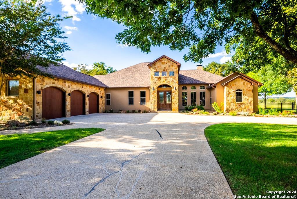 Dry Hollow Cir, Kerrville, TX 78028