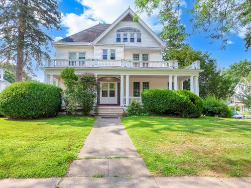 apt-e-75 S Main St, Branford, CT, 06405-3817 | Card Image