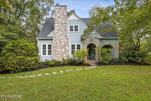 3509 Tazewell Pike, Knoxville, TN, 37918-2576 | Card Image