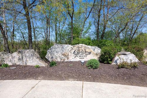 28443 Carlton Way Dr, Novi, MI, 48377-2636 | Card Image