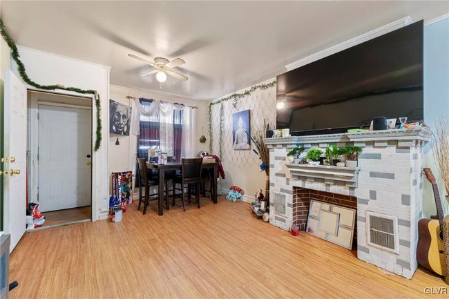 1208 W Union St, Townhouse with 4 bedrooms, 2 bathrooms and null parking in Allentown PA | Image 9