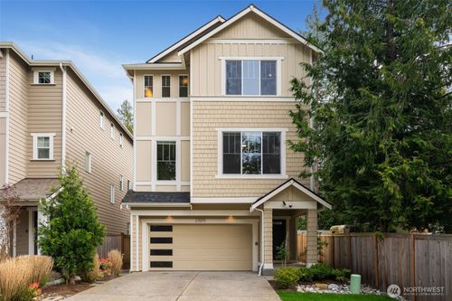 8-23205 89th Ave W, Edmonds, WA, 98026-8622 | Card Image