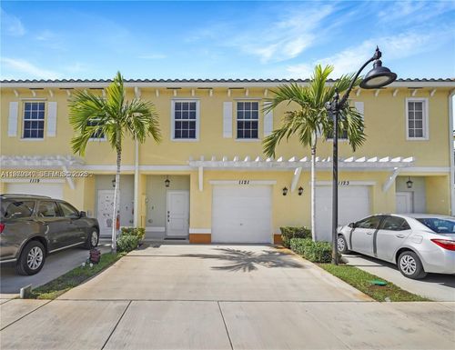 1121 Nw 41st Ln, Lauderhill, FL, 33313-6652 | Card Image