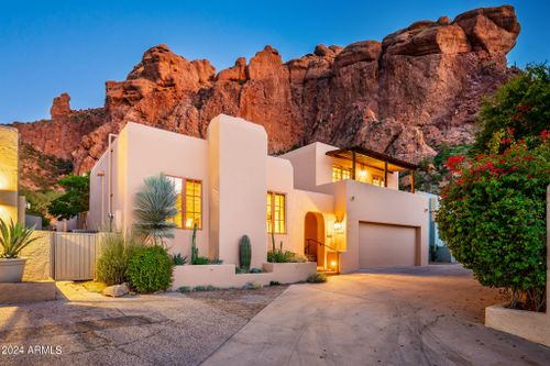 5641 N Echo Canyon Circle, Phoenix, AZ, 85018 | Card Image