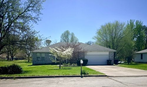 1334 Cherokee Ct, Marshfield, MO, 65706-2373 | Card Image
