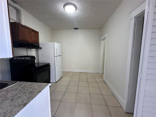 3-1767 Nw 5th St, Miami, FL, 33125-4501 | Card Image