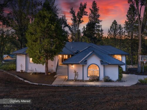 46055 Sutton Drive, Oakhurst, CA, 93644 | Card Image
