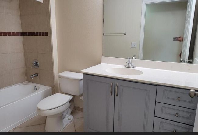 APT-304 - 6533 Emerald Dunes Dr, Condo with 2 bedrooms, 2 bathrooms and null parking in West Palm Beach FL | Image 15