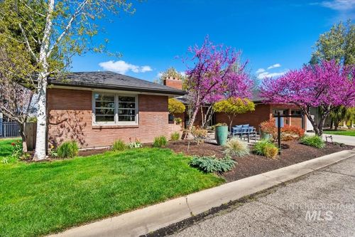 4814 W Roberts Rd, Boise, ID, 83705-2853 | Card Image