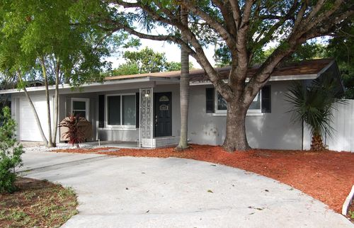 9322 N Military Trl, Palm Beach Gardens, FL, 33410-5861 | Card Image