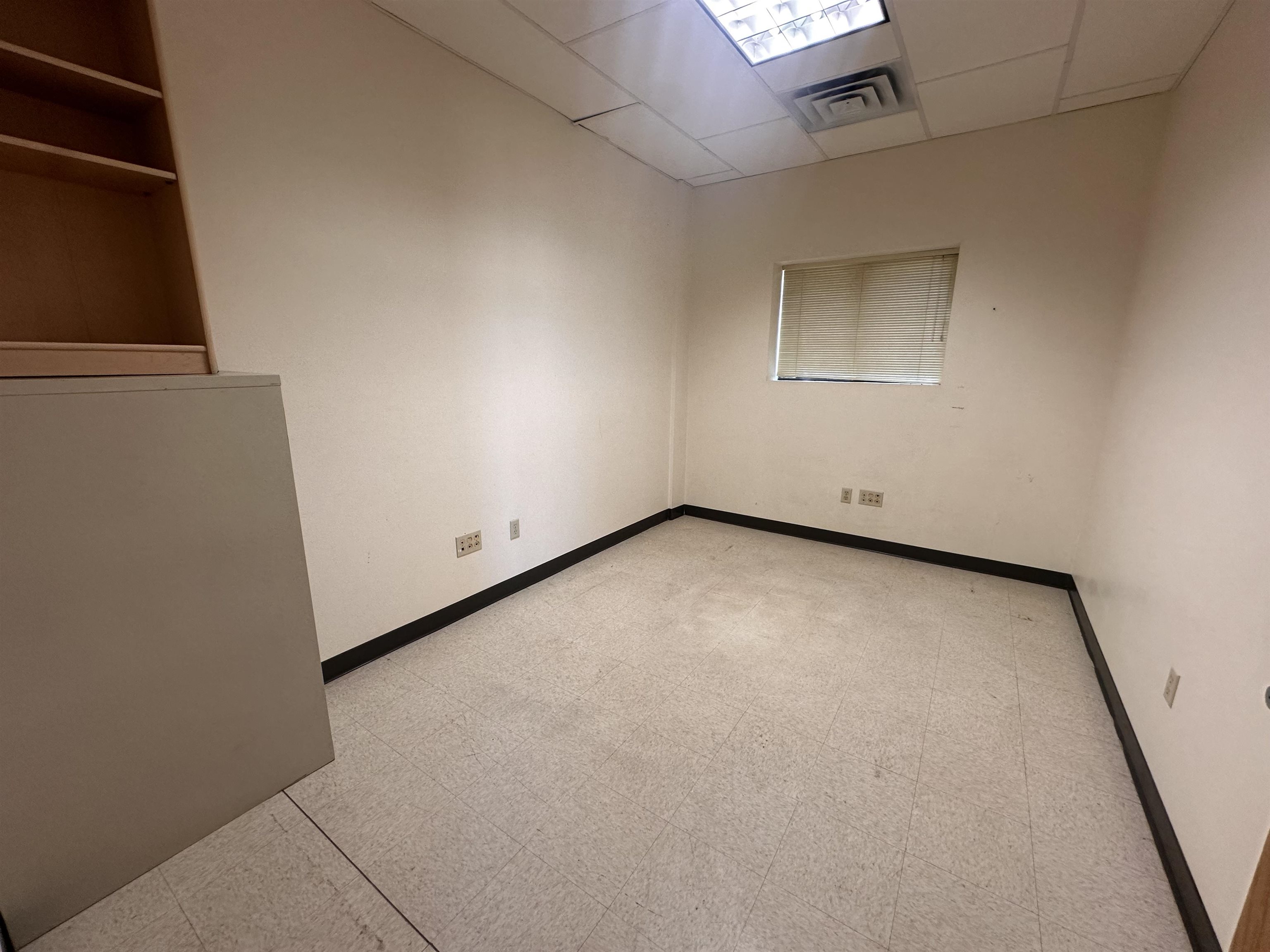 Commercial Sale in La Barge 5