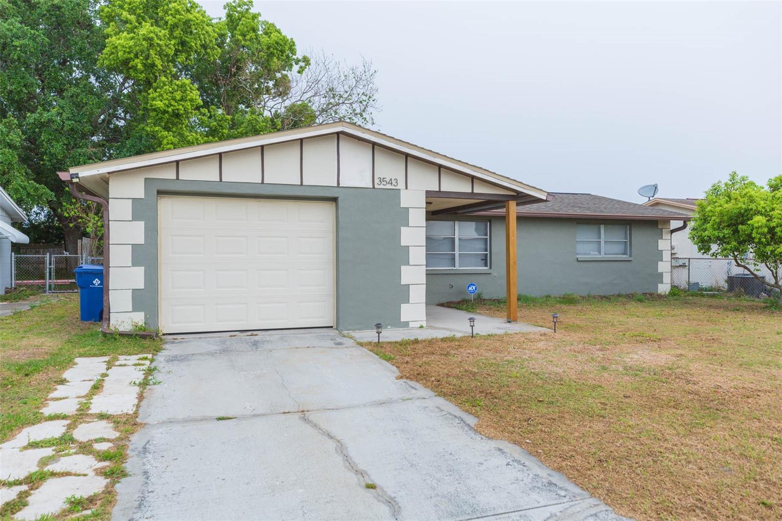 Trask Dr, Holiday, FL 34691
