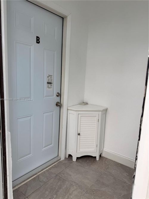 b-6613 Evergreen Dr, Miramar, FL, 33023 | Card Image