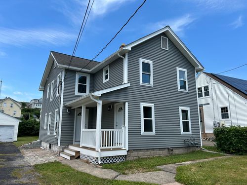 38 Beecher St, Southington, CT, 06489-3009 | Card Image