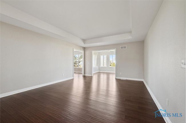 7352 Manatee Ct, House other with 2 bedrooms, 2 bathrooms and 2 parking in Maumee OH | Image 5