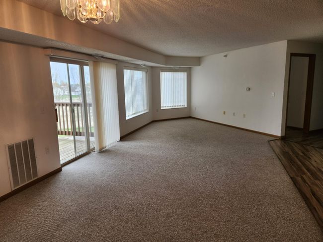 Family Room | Image 9