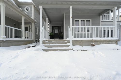 6 Truscott Ave, Keswick, ON, L4P0B3 | Card Image