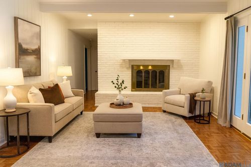 3857 N Bluebonnet Rd, Baton Rouge, LA, 70809-2654 | Card Image