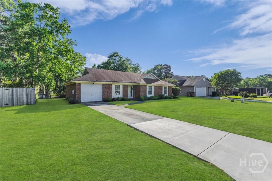 Residential in Richmond Hill 3