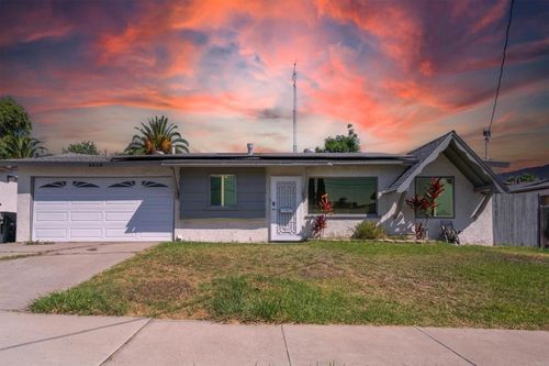 8828 Hillslope Ave, Spring Valley, CA, 91977-4747 | Card Image