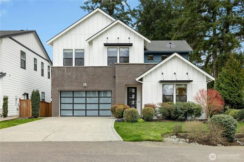 8784 Ne Winslow Grove Ct, Bainbridge Island, WA, 98110-5296 | Card Image