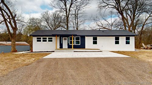 2923 Ahloso Rd, Ada, OK, 74820-9497 | Card Image
