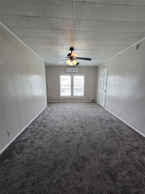 4-615 Kernohan St, Crosby, TX, 77532-6554 | Card Image