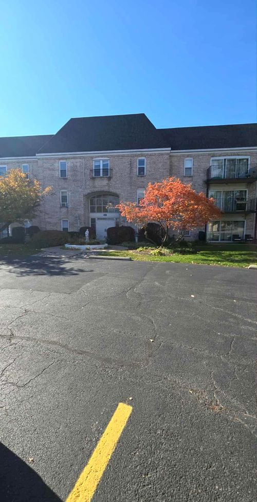 apt-308-5001 Carriageway Dr, Rolling Meadows, IL, 60008-3916 | Card Image