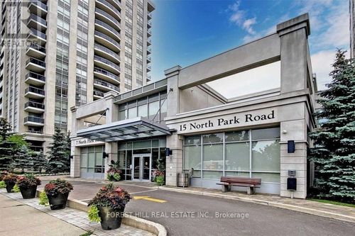 201-15 N Park Rd, Vaughan, ON, L4J0A1 | Card Image