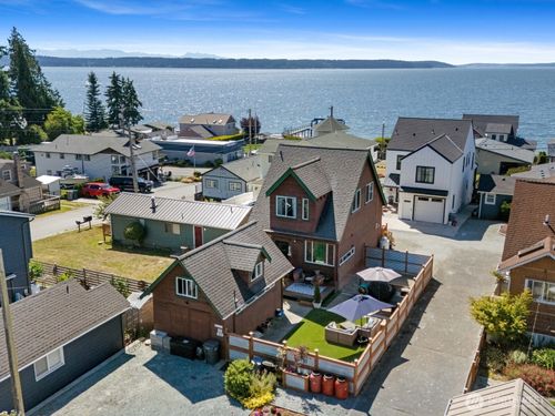 139 Maple St, Camano Island, WA, 98282-7330 | Card Image