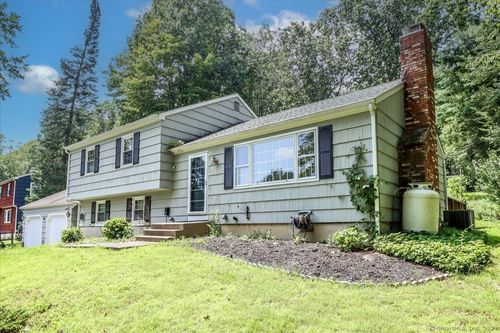 21 Chimney Dr, Bethel, CT, 06801-1204 | Card Image