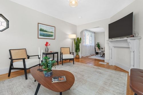 22 Wellington Ave, Somerville, MA, 02145-3040 | Card Image