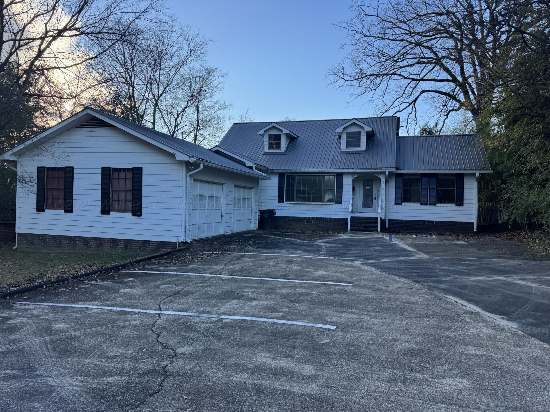 Commercial Sale in Jasper 2