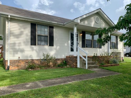 583 Cynthia Dr, Clarksville, TN, 37042-3850 | Card Image