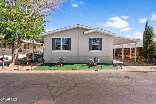 317-317-3524 E Avenue R, Palmdale, CA, 93550-5065 | Card Image