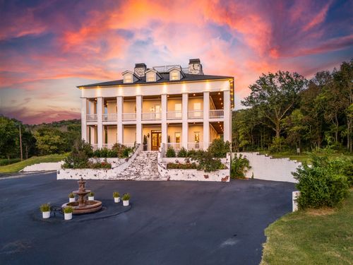 1181 Chicken Rd, Lebanon, TN, 37090-7620 | Card Image