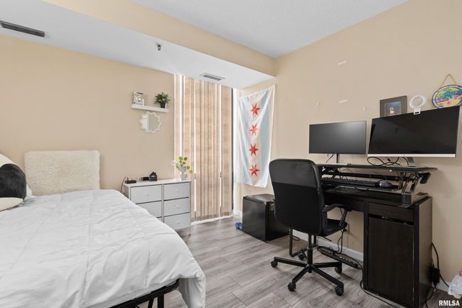 W5W - 125 Sw Jefferson Ave, Condo with 2 bedrooms, 2 bathrooms and null parking in Peoria IL | Image 19