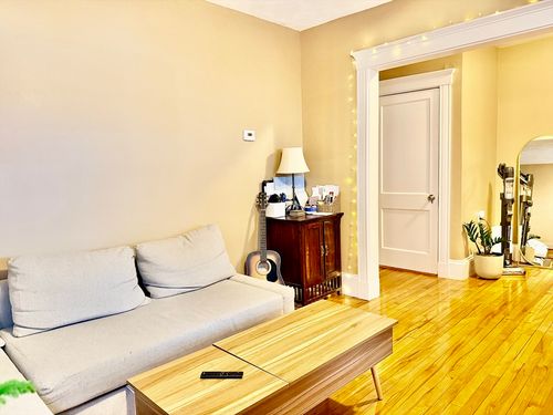 37-37 Hilton, Arlington, MA, 02474 | Card Image