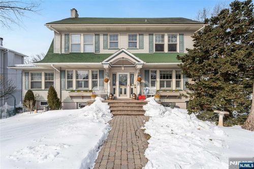 23 Pleasant Pl, Kearny, NJ, 07032-1830 | Card Image