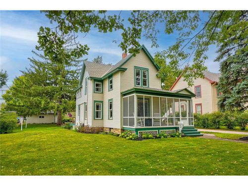 715 4th St, Hudson, WI, 54016-1642 | Card Image