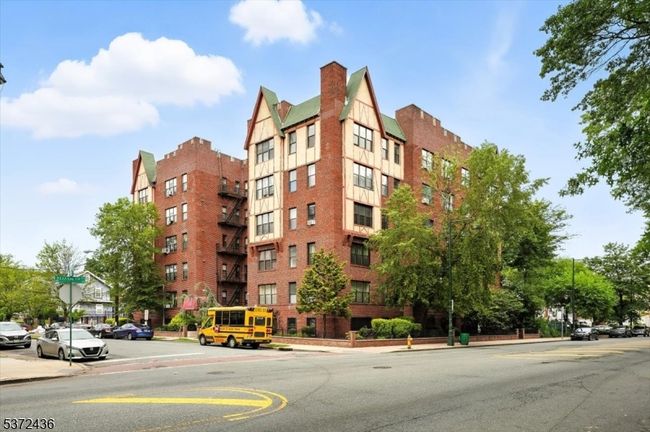 APT-3C - 5 Pomona Ave, Townhouse with 2 bedrooms, 1 bathrooms and null parking in Newark NJ | Image 24