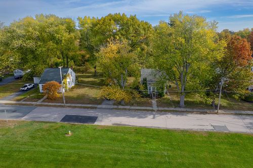 19 Atherton Ave, Nashua, NH, 03064-1902 | Card Image